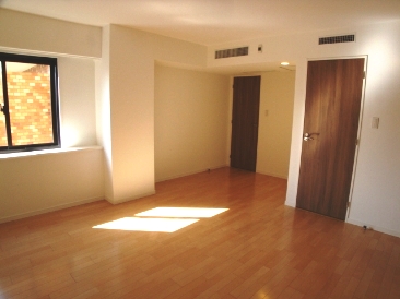 王子ホームズ青山　（ＯＪＩ　ＨＯＭＥＳ　ＡＯＹＡＭＡ）