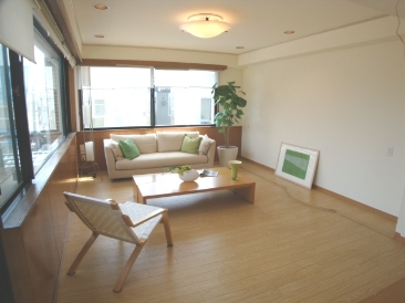 ＨＡＮＮＡ　ＧＡＲＤＥＮＳ　（ハンナ　ガーデンズ）