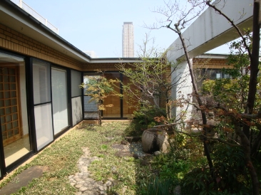 ＨＡＮＮＡ　ＧＡＲＤＥＮＳ　（ハンナ　ガーデンズ）