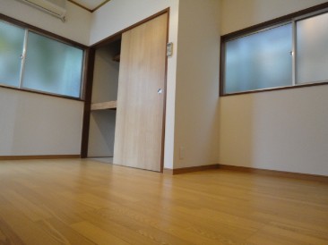 神宮前貸家