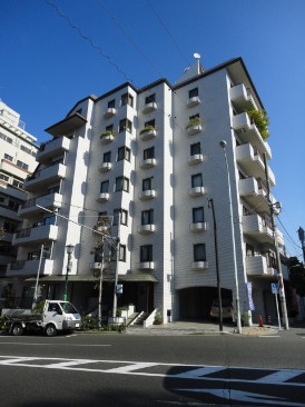 クラウン青山