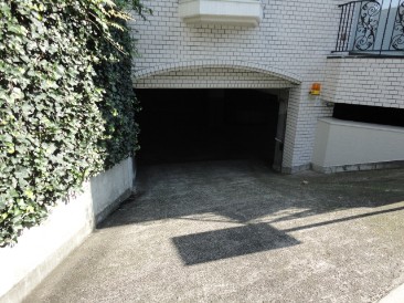 クラウン青山