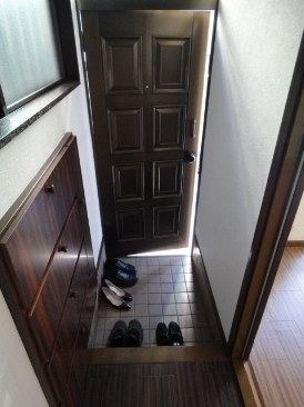 代々木三丁目貸家