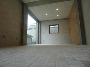 GRID （グリッド）