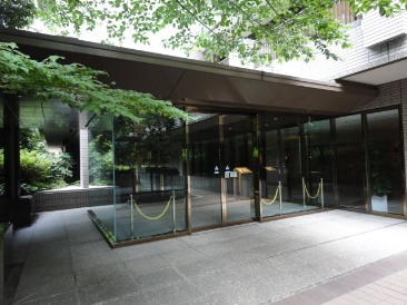 城山トラストコート