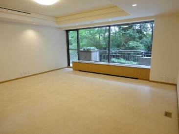 城山トラストコート