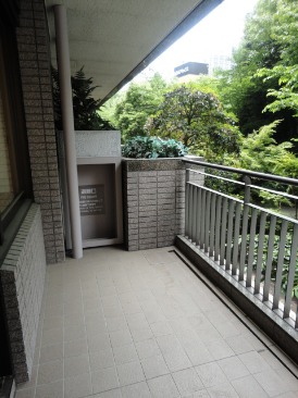 城山トラストコート