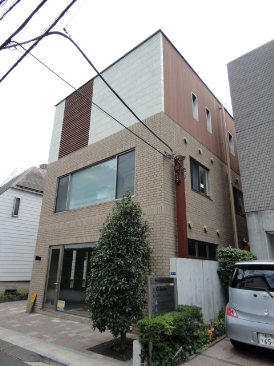 ハウスオブクゼ　(Ｈｏｕｓｅ　ｏｆ　ＫＵＺＥ)　(店舗　事務所)