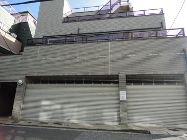 W　HOUSE　(ダブリューハウス)