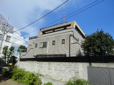 W　HOUSE　(ダブリューハウス)