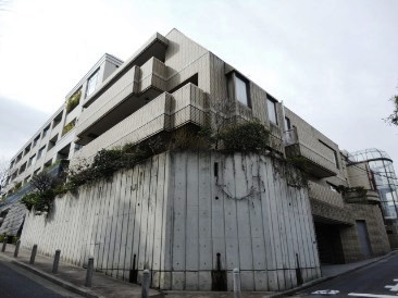 FRAT A＆a （フラット エーアンド エー）