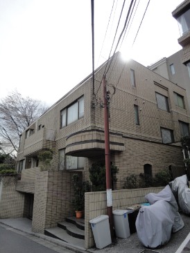 FRAT A＆a （フラット エーアンド エー）