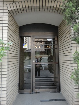 FRAT A＆a （フラット エーアンド エー）