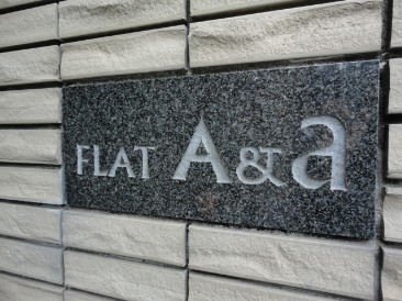 FRAT A＆a （フラット エーアンド エー）