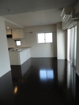 エルフラット田町 （L-Flat）