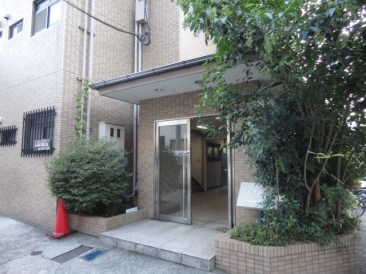 クレスト神宮前