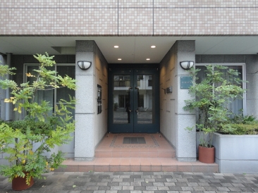 J.House　(ジェイハウス)