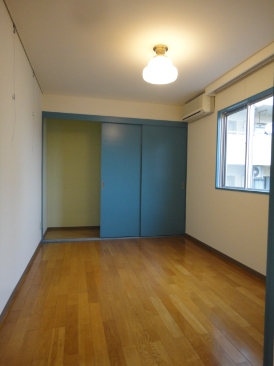 J.House　(ジェイハウス)