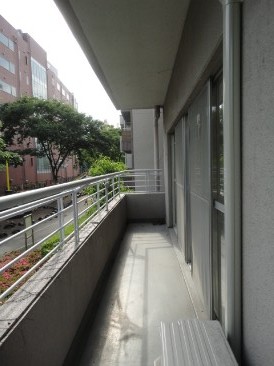 ラミアール明石町