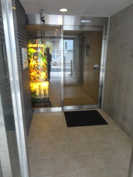 フラッツ三金