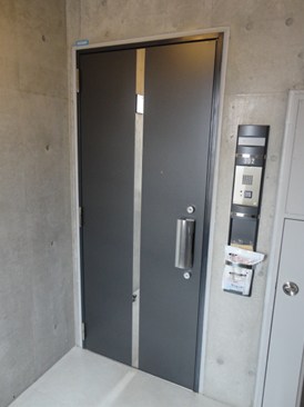 フラッツ三金