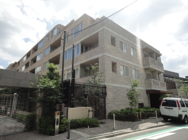 パークコート市谷仲之町