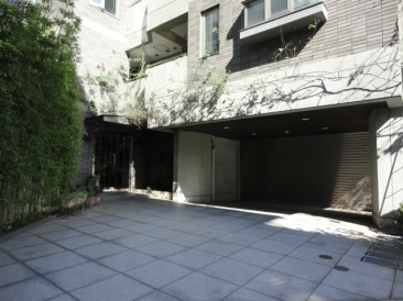 元麻布レジデンシャルフラッツ