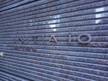 イニシアイオ西麻布 (INITIAIO NISHIAZABU)