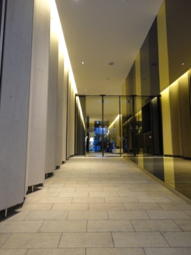 イニシアイオ西麻布 (INITIAIO NISHIAZABU)