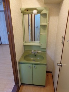 フォー＆フォー四谷ビル