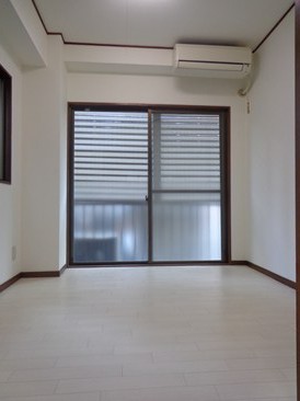 フォー＆フォー四谷ビル