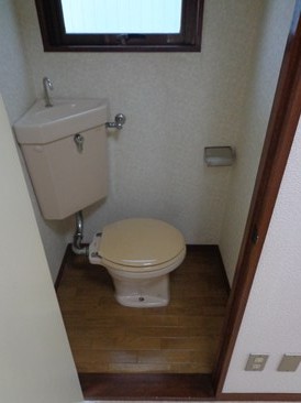 フォー＆フォー四谷ビル