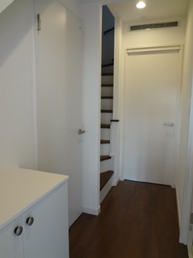 代々木１丁目マンション　