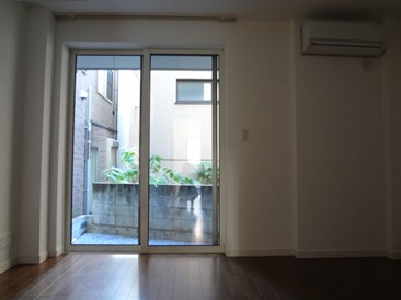 代々木１丁目マンション　