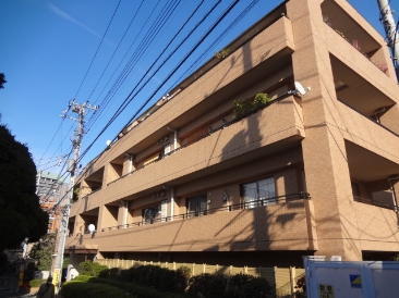 ファミールグラン四谷