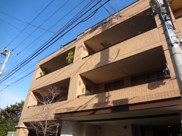 ファミールグラン四谷