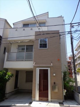 代々木２丁目戸建