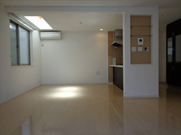 代々木２丁目戸建