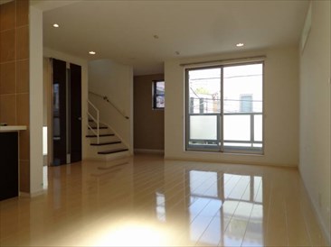 代々木２丁目戸建