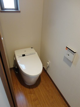 愛住町戸建　
