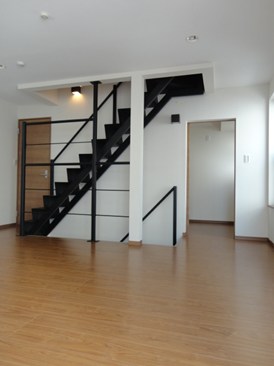 愛住町戸建　