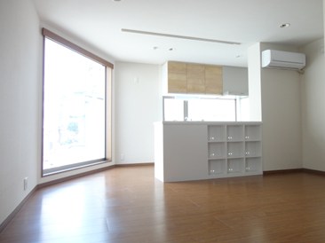 愛住町戸建　