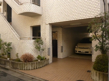 イイオハイツ　(事務所・住居)