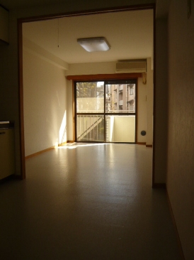 イイオハイツ　(事務所・住居)