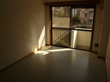 イイオハイツ　(事務所・住居)