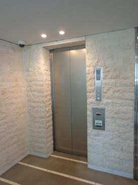 アパートメンツタワー六本木 （Apartments Tower）