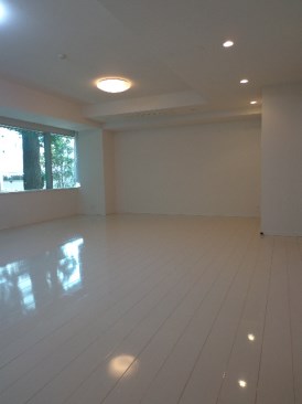 アパートメンツタワー六本木 （Apartments Tower）