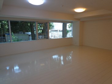 アパートメンツタワー六本木 （Apartments Tower）