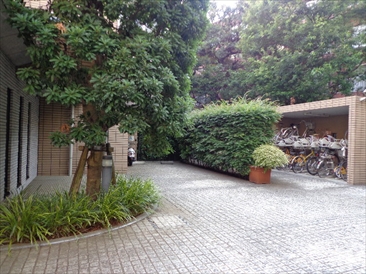 ライオンズマンション南青山グランフォート　（住居・事務所）