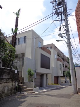 神宮前５丁目ハウス（ＡｏｒＢ）